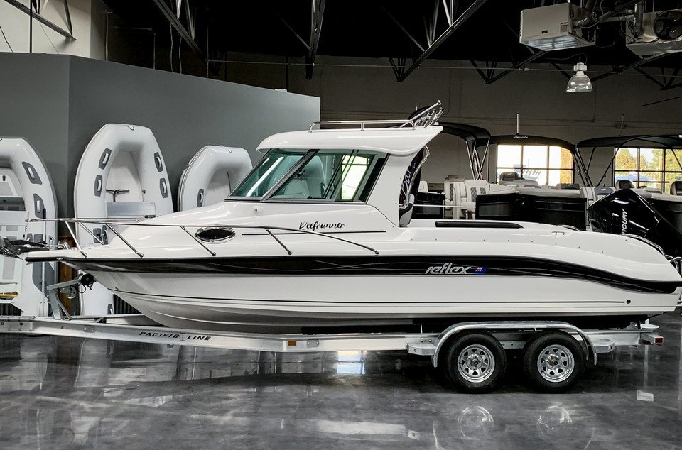 022 Reflex Reefrunner 24 with Mercury 200XL Outboard – Island Edition