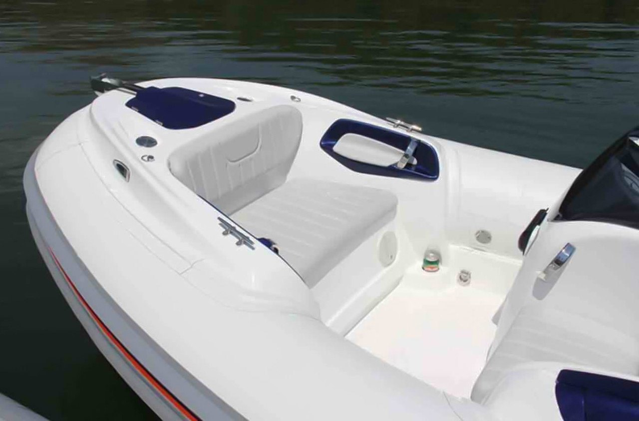 2022 Flex 450 with Yamaha F70LA | White w/ Black Accents