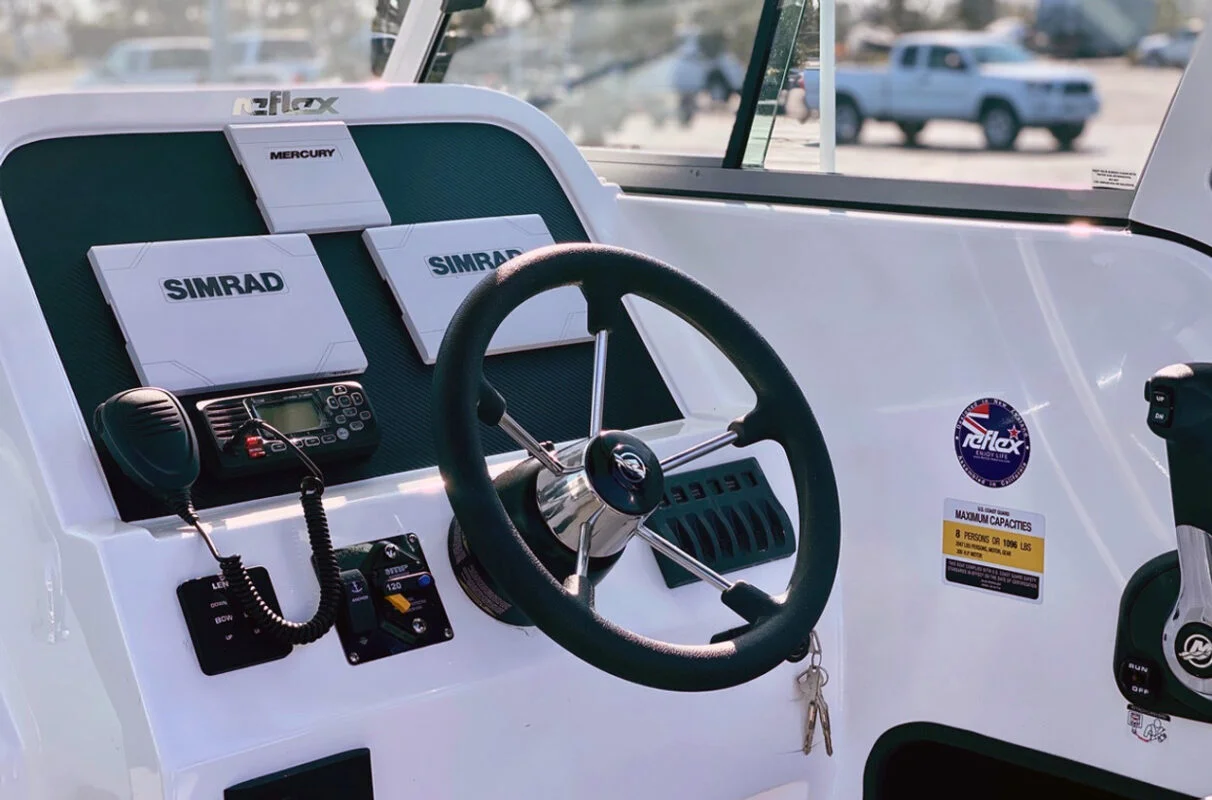 022 Reflex Reefrunner 24 with Mercury 200XL Outboard – Island Edition - Image 2